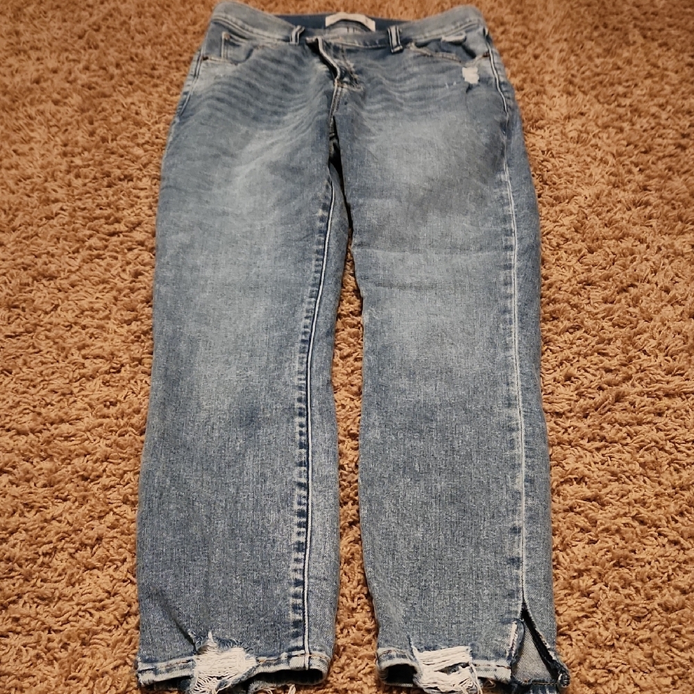 Abercrombie & Fitch Light Blue Distressed Cropped Ankle Hifh Rise Jeans Size 27